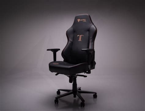 titan chair